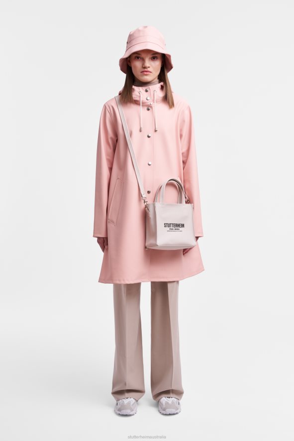 clothing_mosebacke_raincoat_pale_pink_stutterheim_women_0v8x186.jpg Clothing Mosebacke Raincoat Pale Pink Stutterheim Women 0V8X186 - Image 1