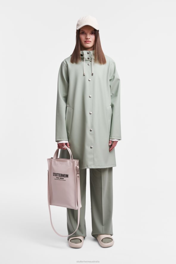 clothing_mosebacke_raincoat_sage_stutterheim_women_0v8x188.jpg Clothing Mosebacke Raincoat Sage Stutterheim Women 0V8X188 - Image 1