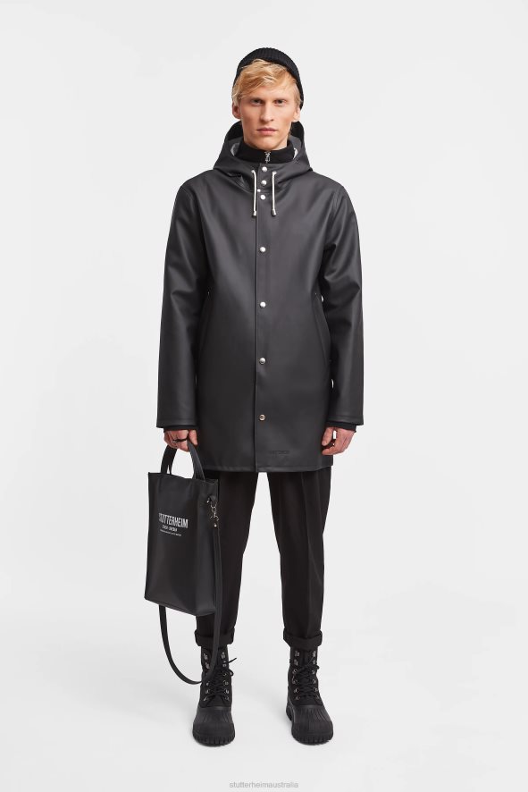 clothing_stockholm_raincoat_black_stutterheim_men_0v8x121.jpg Clothing Stockholm Raincoat Black Stutterheim Men 0V8X121 - Image 1