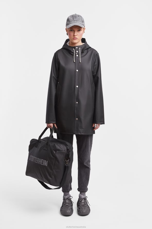 clothing_stockholm_raincoat_black_stutterheim_women_0v8x38.jpg Clothing Stockholm Raincoat Black Stutterheim Women 0V8X38 - Image 1