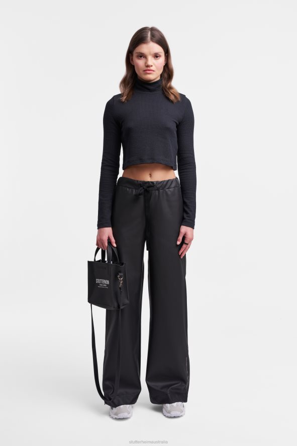 clothing_vasa_lightweight_trousers_black_stutterheim_women_0v8x92.jpg Clothing Vasa Lightweight Trousers Black Stutterheim Women 0V8X92 - Image 1